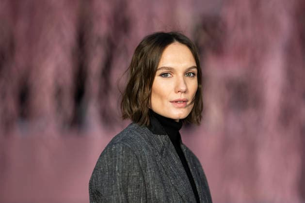 PFW - Chanel Photocall Ana Girardot attends the Chanel Haute Couture Week Spring Summer 2026 show as part of Paris Fashion Week on January 27, 2026 in Paris, France. Photo by Eliot Blondet ABACAPRESS.COM Paris France France  Copyright: xBlondetxEliot ABACAx