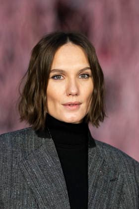 PFW - Chanel Photocall Ana Girardot attends the Chanel Haute Couture Week Spring Summer 2026 show as part of Paris Fashion Week on January 27, 2026 in Paris, France. Photo by Eliot Blondet ABACAPRESS.COM Paris France France  Copyright: xBlondetxEliot ABACAx