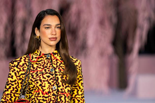 PFW - Chanel Photocall Dua Lipa attends the Chanel Haute Couture Week Spring Summer 2026 show as part of Paris Fashion Week on January 27, 2026 in Paris, France. Photo by Eliot Blondet ABACAPRESS.COM Paris France France  Copyright: xBlondetxEliot ABACAx