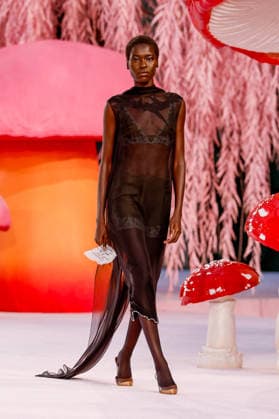 Awar Odhiang Chanel Haute Couture Collection Spring Summer 2026 show as part of Paris Fashion Week PFW au Grand Palais, à Paris, France, le 27 janvier 2026 Runway Chanel Haute Couture Week Spring Summer 2026 show as part of Paris Fashion Week on January 27, 2026 in Paris, France Paris France  Copyright: xAgencex xBestimagexAgencex xBestimagex