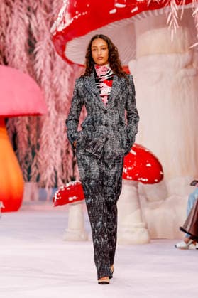 Mona Tougaard Runway Chanel Haute Couture Collection Spring Summer 2026 show as part of Paris Fashion Week PFW au Grand Palais, à Paris, France, le 27 janvier 2026 Runway Chanel Haute Couture Week Spring Summer 2026 show as part of Paris Fashion Week on January 27, 2026 in Paris, France Paris France  Copyright: xAgencex xBestimagexAgencex xBestimagex