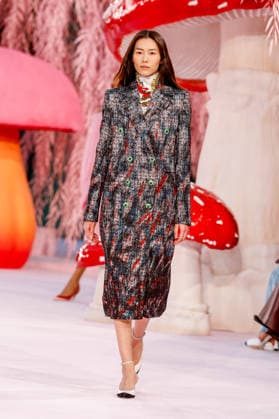 Liu Wen Runway Chanel Haute Couture Collection Spring Summer 2026 show as part of Paris Fashion Week PFW au Grand Palais, à Paris, France, le 27 janvier 2026 Runway Chanel Haute Couture Week Spring Summer 2026 show as part of Paris Fashion Week on January 27, 2026 in Paris, France Paris France  Copyright: xAgencex xBestimagexAgencex xBestimagex