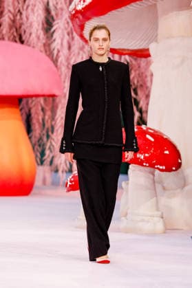 Aditsa Berzeniia Runway Chanel Haute Couture Collection Spring Summer 2026 show as part of Paris Fashion Week PFW au Grand Palais, à Paris, France, le 27 janvier 2026 Runway Chanel Haute Couture Week Spring Summer 2026 show as part of Paris Fashion Week on January 27, 2026 in Paris, France Paris France  Copyright: xAgencex xBestimagexAgencex xBestimagex