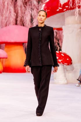 Noémie Lenoir Chanel Haute Couture Collection Spring Summer 2026 show as part of Paris Fashion Week PFW au Grand Palais, à Paris, France, le 27 janvier 2026 Runway Chanel Haute Couture Week Spring Summer 2026 show as part of Paris Fashion Week on January 27, 2026 in Paris, France Paris France  Copyright: xAgencex xBestimagexAgencex xBestimagex