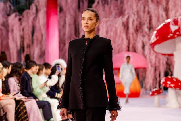 Noémie Lenoir Chanel Haute Couture Collection Spring Summer 2026 show as part of Paris Fashion Week PFW au Grand Palais, à Paris, France, le 27 janvier 2026 Runway Chanel Haute Couture Week Spring Summer 2026 show as part of Paris Fashion Week on January 27, 2026 in Paris, France Paris France  Copyright: xAgencex xBestimagexAgencex xBestimagex