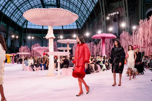 Atmosphere Chanel Haute Couture Collection Spring Summer 2026 show as part of Paris Fashion Week PFW au Grand Palais, à Paris, France, le 27 janvier 2026 Runway Chanel Haute Couture Week Spring Summer 2026 show as part of Paris Fashion Week on January 27, 2026 in Paris, France Paris France  Copyright: xAgencex xBestimagexAgencex xBestimagex