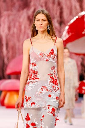 Runway Chanel Haute Couture Collection Spring Summer 2026 show as part of Paris Fashion Week PFW au Grand Palais, à Paris, France, le 27 janvier 2026 Runway Chanel Haute Couture Week Spring Summer 2026 show as part of Paris Fashion Week on January 27, 2026 in Paris, France Paris France  Copyright: xAgencex xBestimagexAgencex xBestimagex