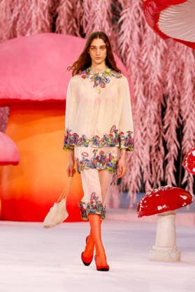 Runway Chanel Haute Couture Collection Spring Summer 2026 show as part of Paris Fashion Week PFW au Grand Palais, à Paris, France, le 27 janvier 2026 Runway Chanel Haute Couture Week Spring Summer 2026 show as part of Paris Fashion Week on January 27, 2026 in Paris, France Paris France  Copyright: xAgencex xBestimagexAgencex xBestimagex