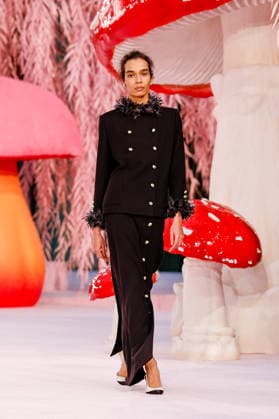 Runway Chanel Haute Couture Collection Spring Summer 2026 show as part of Paris Fashion Week PFW au Grand Palais, à Paris, France, le 27 janvier 2026 Runway Chanel Haute Couture Week Spring Summer 2026 show as part of Paris Fashion Week on January 27, 2026 in Paris, France Paris France  Copyright: xAgencex xBestimagexAgencex xBestimagex