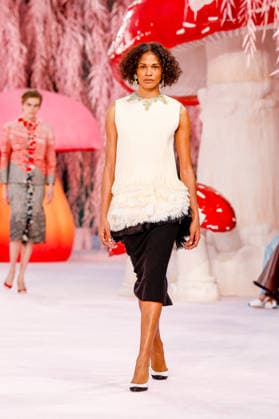 Runway Chanel Haute Couture Collection Spring Summer 2026 show as part of Paris Fashion Week PFW au Grand Palais, à Paris, France, le 27 janvier 2026 Runway Chanel Haute Couture Week Spring Summer 2026 show as part of Paris Fashion Week on January 27, 2026 in Paris, France Paris France  Copyright: xAgencex xBestimagexAgencex xBestimagex