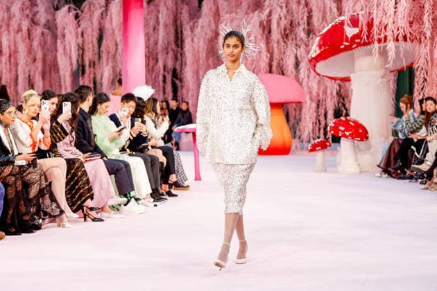 Runway Chanel Haute Couture Collection Spring Summer 2026 show as part of Paris Fashion Week PFW au Grand Palais, à Paris, France, le 27 janvier 2026 Runway Chanel Haute Couture Week Spring Summer 2026 show as part of Paris Fashion Week on January 27, 2026 in Paris, France Paris France  Copyright: xAgencex xBestimagexAgencex xBestimagex