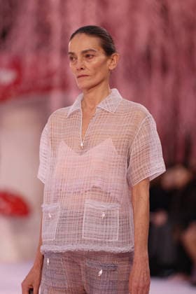 DeÌfileÌ Chanel Haute Couture printemps-eÌteÌ 2026 Model on the runway DeÌfileÌ Chanel Haute Couture printemps-eÌteÌ 2026 au Grand Palais Ã Paris le 27 janvier 2026. Chanel Haute Couture Spring Summer 2026 fashion show at the Grand Palais in Paris on January 27, 2026.  Copyright: xFabricexChasseryx