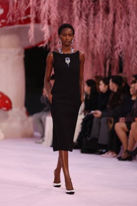 DeÌfileÌ Chanel Haute Couture printemps-eÌteÌ 2026 Model on the runway DeÌfileÌ Chanel Haute Couture printemps-eÌteÌ 2026 au Grand Palais Ã Paris le 27 janvier 2026. Chanel Haute Couture Spring Summer 2026 fashion show at the Grand Palais in Paris on January 27, 2026.  Copyright: xFabricexChasseryx