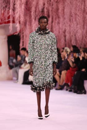 DeÌfileÌ Chanel Haute Couture printemps-eÌteÌ 2026 Model on the runway DeÌfileÌ Chanel Haute Couture printemps-eÌteÌ 2026 au Grand Palais Ã Paris le 27 janvier 2026. Chanel Haute Couture Spring Summer 2026 fashion show at the Grand Palais in Paris on January 27, 2026.  Copyright: xFabricexChasseryx
