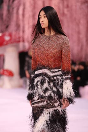 DeÌfileÌ Chanel Haute Couture printemps-eÌteÌ 2026 Model on the runway DeÌfileÌ Chanel Haute Couture printemps-eÌteÌ 2026 au Grand Palais Ã Paris le 27 janvier 2026. Chanel Haute Couture Spring Summer 2026 fashion show at the Grand Palais in Paris on January 27, 2026.  Copyright: xFabricexChasseryx