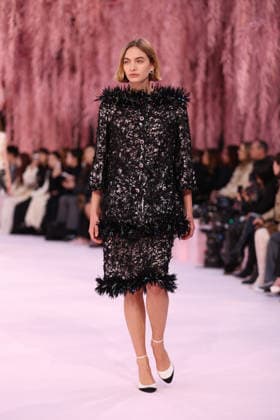 DeÌfileÌ Chanel Haute Couture printemps-eÌteÌ 2026 Model on the runway DeÌfileÌ Chanel Haute Couture printemps-eÌteÌ 2026 au Grand Palais Ã Paris le 27 janvier 2026. Chanel Haute Couture Spring Summer 2026 fashion show at the Grand Palais in Paris on January 27, 2026.  Copyright: xFabricexChasseryx