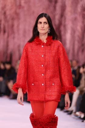 DeÌfileÌ Chanel Haute Couture printemps-eÌteÌ 2026 Model on the runway DeÌfileÌ Chanel Haute Couture printemps-eÌteÌ 2026 au Grand Palais Ã Paris le 27 janvier 2026. Chanel Haute Couture Spring Summer 2026 fashion show at the Grand Palais in Paris on January 27, 2026.  Copyright: xFabricexChasseryx