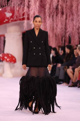 DeÌfileÌ Chanel Haute Couture printemps-eÌteÌ 2026 Model on the runway DeÌfileÌ Chanel Haute Couture printemps-eÌteÌ 2026 au Grand Palais Ã Paris le 27 janvier 2026. Chanel Haute Couture Spring Summer 2026 fashion show at the Grand Palais in Paris on January 27, 2026.  Copyright: xFabricexChasseryx