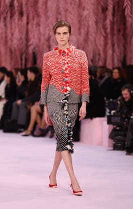 DeÌfileÌ Chanel Haute Couture printemps-eÌteÌ 2026 Model on the runway DeÌfileÌ Chanel Haute Couture printemps-eÌteÌ 2026 au Grand Palais Ã Paris le 27 janvier 2026. Chanel Haute Couture Spring Summer 2026 fashion show at the Grand Palais in Paris on January 27, 2026.  Copyright: xFabricexChasseryx