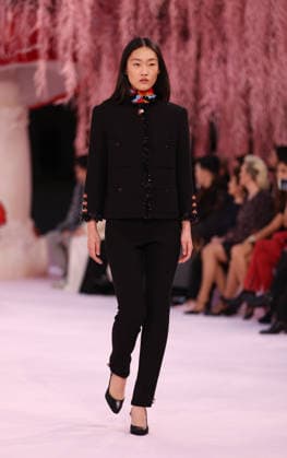 DeÌfileÌ Chanel Haute Couture printemps-eÌteÌ 2026 Model on the runway DeÌfileÌ Chanel Haute Couture printemps-eÌteÌ 2026 au Grand Palais Ã Paris le 27 janvier 2026. Chanel Haute Couture Spring Summer 2026 fashion show at the Grand Palais in Paris on January 27, 2026.  Copyright: xFabricexChasseryx