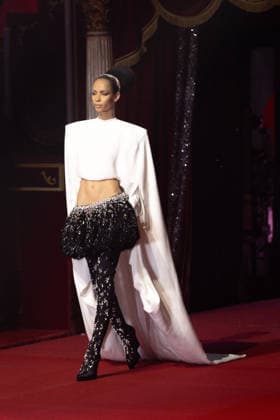 PFW - Stephane Rolland Runway A model walks the runway during the Stéphane Rolland Haute Couture Week Spring Summer 2026 show as part of Paris Fashion Week on January 27, 2026 in Paris, France. Photo by Alexis Jumeau ABACAPRESS.COM Paris France  Copyright: xJumeauxAlexis ABACAx