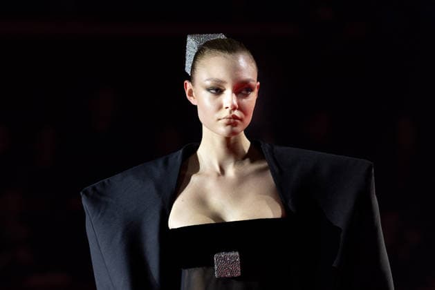 PFW - Stephane Rolland Runway A model walks the runway during the Stéphane Rolland Haute Couture Week Spring Summer 2026 show as part of Paris Fashion Week on January 27, 2026 in Paris, France. Photo by Alexis Jumeau ABACAPRESS.COM Paris France  Copyright: xJumeauxAlexis ABACAx