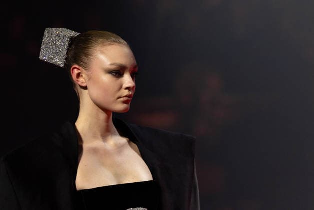 PFW - Stephane Rolland Runway A model walks the runway during the Stéphane Rolland Haute Couture Week Spring Summer 2026 show as part of Paris Fashion Week on January 27, 2026 in Paris, France. Photo by Alexis Jumeau ABACAPRESS.COM Paris France  Copyright: xJumeauxAlexis ABACAx