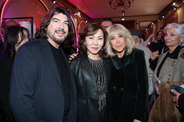 Stephane Rolland, the 1st Lady of Kazakhstan and the First Lady of France, Brigitte Macron at the greeting of the Stephane Rolland Haute Couture Spring Summer 2026 show as part of Paris Fashion Week PFW at the Cirque dHiver Bouglione, Paris, France, January 27, 2026 Bertrand Rindoff Bestimage Greeting Stephane Rolland Haute Couture Spring Summer 2026 show as part of Paris Fashion Week on January 27, 2026 in Paris, France Paris France  Copyright: xBERTRANDxRINDOFFxPETROFFx xBESTIMAGExBERTRANDxRINDOFFxPETROFFx xBESTIMAGEx