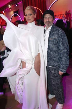 Adriana Karembeu et Richard Orlinski au greeting du défilé Stéphane Rolland, Collection Haute Couture Printemps Eté 2026 lors de la Fashion Week de Paris PFW au Cirque dHiver Bouglione, à Paris, France, le 27 janvier 2026 Bertrand Rindoff Bestimage Greeting Stephane Rolland Haute Couture Spring Summer 2026 show as part of Paris Fashion Week on January 27, 2026 in Paris, France Paris France  Copyright: xBERTRANDxRINDOFFxPETROFFx xBESTIMAGExBERTRANDxRINDOFFxPETROFFx xBESTIMAGEx