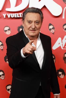 Premiere of the film Aída y vuelta Mariano Pena during the premiere of the film Aída y vuelta at Cines Callao, on January 27, 2026, in Madrid Spain Aída y vuelta , the feature film, deals with the shooting of a chapter of the series with plots that take place both within the fiction with the characters of Aída , and outside of it with the actors themselves and their relationships, going beyond and giving rise to reflect on issues such as the limits of humor, the work of the comedian and fame CINEMA PREMIERE PHOTOCALL José Madrid Madrid Spain  Copyright: xJosÃ xRuizx 7248596