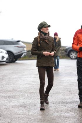 The Princess of Wales takes part in a Wellbeing Walk The Princess of Wales joins Mind Over Mountains, a charity offering professional mental health support through therapeutic outdoor experiences, for a supported wellbeing walk in the Peak District, UK, on the 27th January 2026. Picture by Ian Vogler WPA-Pool Hope Valley Curbar Gap Derbyshire United Kingdom  WHA-0807