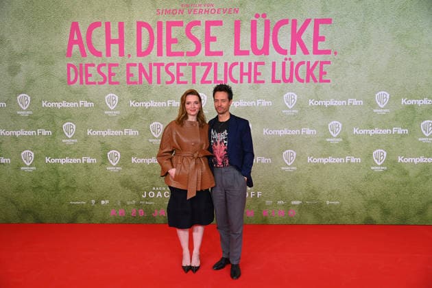 Karoline HERFURTH actress , Tom SCHILLING actor , world premiere ACH DIESE LUECKE DIESE ENTSETZLICHE LUECKE on 27 01 20226 at the Mathaeser Kino in Munich