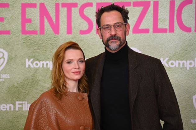 Karoline HERFURTH actress , husband Christopher DOLL film producer world premiere ACH DIESE LUECKE DIESE ENTSETZLICHE LUECKE on 27 01 20226 at the Mathaeser Kino in Munich