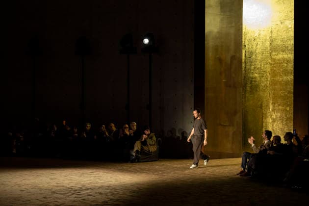 PFW Saint Laurent front row EB Designer Anthony Vaccarello walks during his Menswear Fall Winter 2026-2027 collection show for fashion house Saint Laurent during Men s Fashion Week in Paris, France, January 27, 2026. Photo by Eliot Blondet ABACAPRESS.COM Paris France France  Copyright: xBlondetxEliot ABACAx