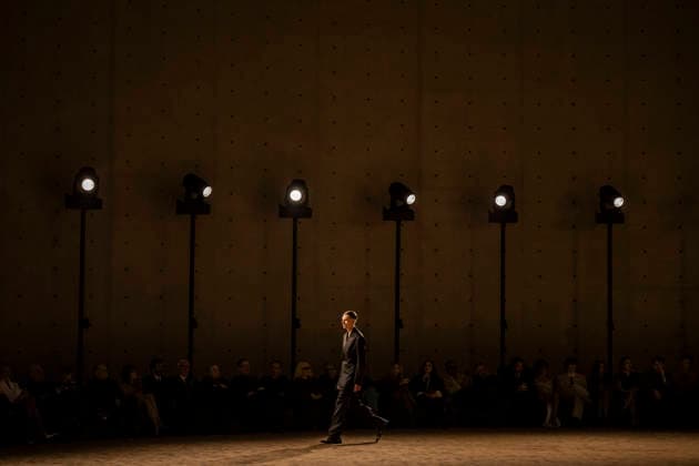 PFW Saint Laurent runway EB A model presents a creation by designer Anthony Vaccarello as part of his Menswear Fall Winter 2026-2027 collection show for fashion house Saint Laurent during Men s Fashion Week in Paris, France, January 27, 2026. Photo by Eliot Blondet ABACAPRESS.COM Paris France France  Copyright: xBlondetxEliot ABACAx