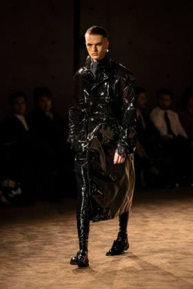 PFW Saint Laurent runway EB A model presents a creation by designer Anthony Vaccarello as part of his Menswear Fall Winter 2026-2027 collection show for fashion house Saint Laurent during Men s Fashion Week in Paris, France, January 27, 2026. Photo by Eliot Blondet ABACAPRESS.COM Paris France France  Copyright: xBlondetxEliot ABACAx