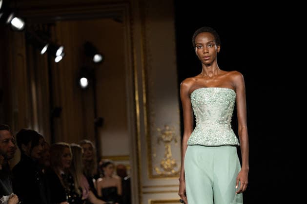 PFW Giorgio Armani Runway - Paris AJ A model presents a creation for Giorgio Armani Prive for Women s Haute Couture Spring Summer 2026 collection fashion show as part of the Paris Haute Couture Fashion Week, in Paris, on January 27, 2026. Photo by Alexis Jumeau ABACAPRESS.COM Paris France  Copyright: xJumeauxAlexis ABACAx