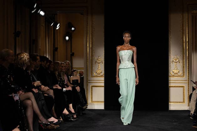 PFW Giorgio Armani Runway - Paris AJ A model presents a creation for Giorgio Armani Prive for Women s Haute Couture Spring Summer 2026 collection fashion show as part of the Paris Haute Couture Fashion Week, in Paris, on January 27, 2026. Photo by Alexis Jumeau ABACAPRESS.COM Paris France  Copyright: xJumeauxAlexis ABACAx