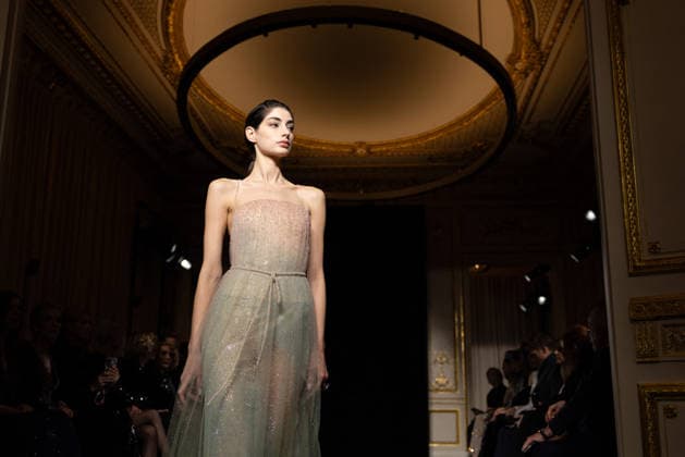 PFW Giorgio Armani Runway - Paris AJ A model presents a creation for Giorgio Armani Prive for Women s Haute Couture Spring Summer 2026 collection fashion show as part of the Paris Haute Couture Fashion Week, in Paris, on January 27, 2026. Photo by Alexis Jumeau ABACAPRESS.COM Paris France  Copyright: xJumeauxAlexis ABACAx