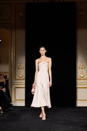 PFW Giorgio Armani Runway - Paris AJ A model presents a creation for Giorgio Armani Prive for Women s Haute Couture Spring Summer 2026 collection fashion show as part of the Paris Haute Couture Fashion Week, in Paris, on January 27, 2026. Photo by Alexis Jumeau ABACAPRESS.COM Paris France  Copyright: xJumeauxAlexis ABACAx