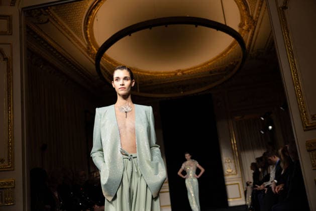 PFW Giorgio Armani Runway - Paris AJ A model presents a creation for Giorgio Armani Prive for Women s Haute Couture Spring Summer 2026 collection fashion show as part of the Paris Haute Couture Fashion Week, in Paris, on January 27, 2026. Photo by Alexis Jumeau ABACAPRESS.COM Paris France  Copyright: xJumeauxAlexis ABACAx