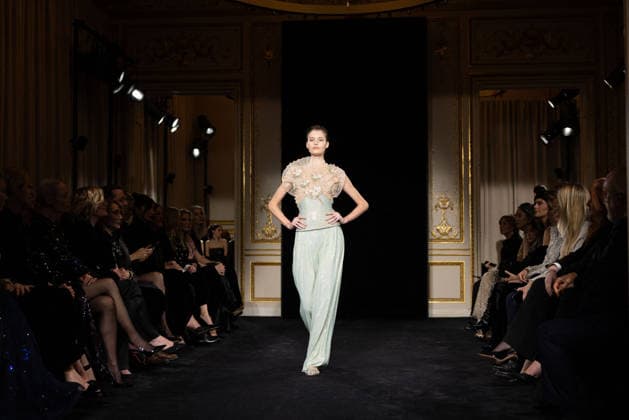 PFW Giorgio Armani Runway - Paris AJ A model presents a creation for Giorgio Armani Prive for Women s Haute Couture Spring Summer 2026 collection fashion show as part of the Paris Haute Couture Fashion Week, in Paris, on January 27, 2026. Photo by Alexis Jumeau ABACAPRESS.COM Paris France  Copyright: xJumeauxAlexis ABACAx