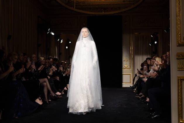 PFW Giorgio Armani Runway - Paris AJ A model presents a creation for Giorgio Armani Prive for Women s Haute Couture Spring Summer 2026 collection fashion show as part of the Paris Haute Couture Fashion Week, in Paris, on January 27, 2026. Photo by Alexis Jumeau ABACAPRESS.COM Paris France  Copyright: xJumeauxAlexis ABACAx