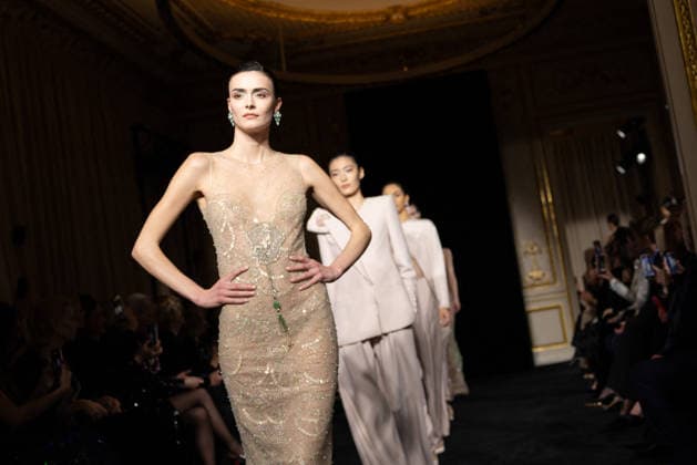 PFW Giorgio Armani Runway - Paris AJ A model presents a creation for Giorgio Armani Prive for Women s Haute Couture Spring Summer 2026 collection fashion show as part of the Paris Haute Couture Fashion Week, in Paris, on January 27, 2026. Photo by Alexis Jumeau ABACAPRESS.COM Paris France  Copyright: xJumeauxAlexis ABACAx