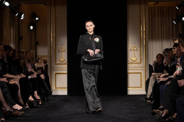 PFW Giorgio Armani Runway - Paris AJ A model presents a creation for Giorgio Armani Prive for Women s Haute Couture Spring Summer 2026 collection fashion show as part of the Paris Haute Couture Fashion Week, in Paris, on January 27, 2026. Photo by Alexis Jumeau ABACAPRESS.COM Paris France  Copyright: xJumeauxAlexis ABACAx