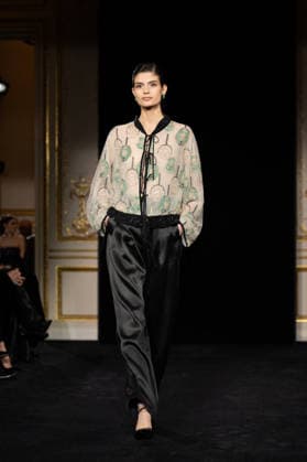 PFW Giorgio Armani Runway - Paris AJ A model presents a creation for Giorgio Armani Prive for Women s Haute Couture Spring Summer 2026 collection fashion show as part of the Paris Haute Couture Fashion Week, in Paris, on January 27, 2026. Photo by Alexis Jumeau ABACAPRESS.COM Paris France  Copyright: xJumeauxAlexis ABACAx