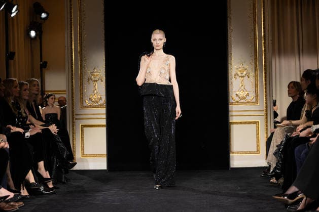 PFW Giorgio Armani Runway - Paris AJ A model presents a creation for Giorgio Armani Prive for Women s Haute Couture Spring Summer 2026 collection fashion show as part of the Paris Haute Couture Fashion Week, in Paris, on January 27, 2026. Photo by Alexis Jumeau ABACAPRESS.COM Paris France  Copyright: xJumeauxAlexis ABACAx