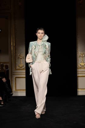 PFW Giorgio Armani Runway - Paris AJ A model presents a creation for Giorgio Armani Prive for Women s Haute Couture Spring Summer 2026 collection fashion show as part of the Paris Haute Couture Fashion Week, in Paris, on January 27, 2026. Photo by Alexis Jumeau ABACAPRESS.COM Paris France  Copyright: xJumeauxAlexis ABACAx