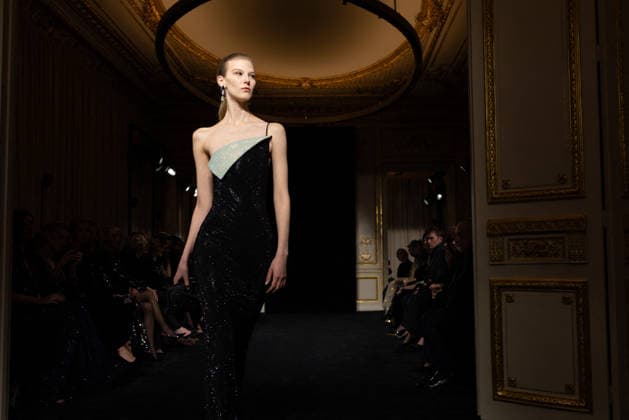 PFW Giorgio Armani Runway - Paris AJ A model presents a creation for Giorgio Armani Prive for Women s Haute Couture Spring Summer 2026 collection fashion show as part of the Paris Haute Couture Fashion Week, in Paris, on January 27, 2026. Photo by Alexis Jumeau ABACAPRESS.COM Paris France  Copyright: xJumeauxAlexis ABACAx