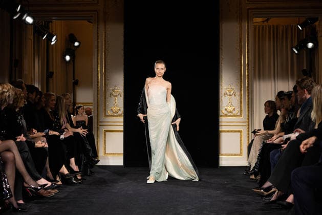 PFW Giorgio Armani Runway - Paris AJ A model presents a creation for Giorgio Armani Prive for Women s Haute Couture Spring Summer 2026 collection fashion show as part of the Paris Haute Couture Fashion Week, in Paris, on January 27, 2026. Photo by Alexis Jumeau ABACAPRESS.COM Paris France  Copyright: xJumeauxAlexis ABACAx